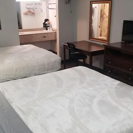 Hotel 2 Queen Beds Hotel Room 220 Booking Stillwater Exterior foto